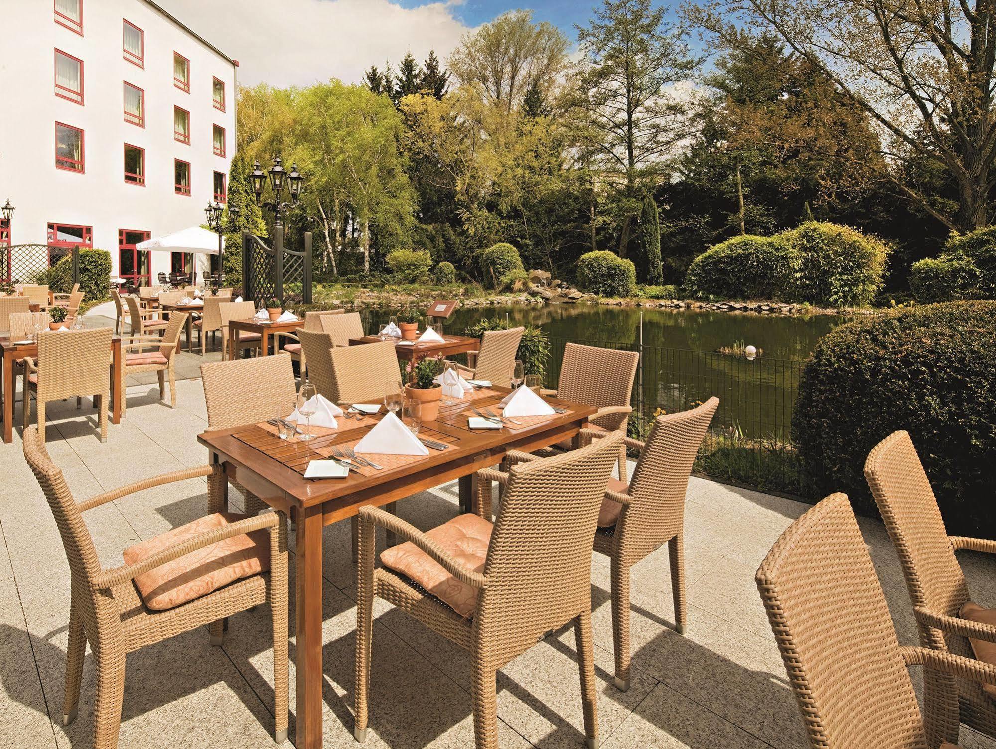 Elaya Hotel Frankfurt Oberursel Kültér fotó